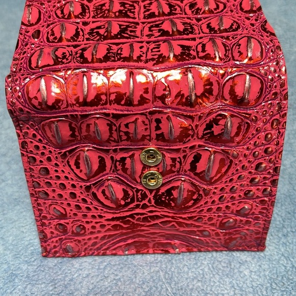 NWT red dragon Brahmin wallet - Picture 5 of 8